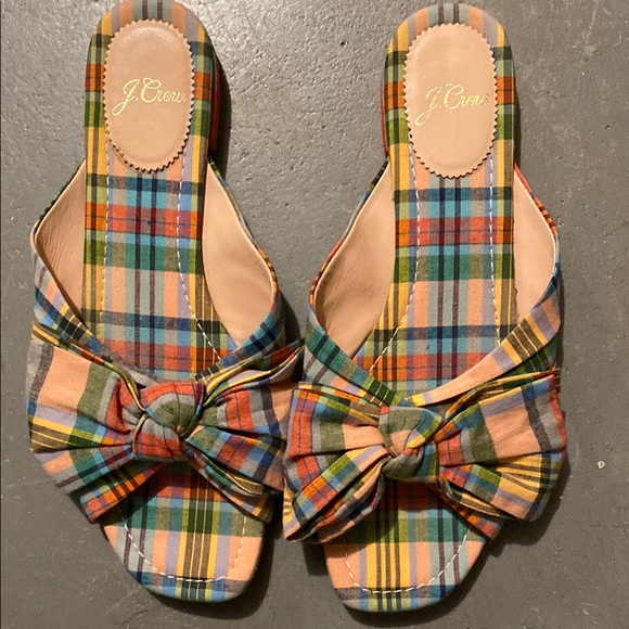 Red and Blue Slip-On Sandals with Decorative Bow - Picture 2 of 4